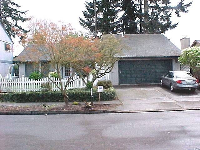 4568 Marguerite St. N.E.