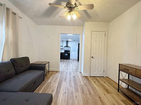 3rd image of 1315 Englewood St