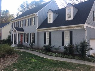 524 Grosvenor Dr, Raleigh, NC 27615