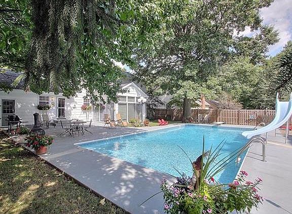5th image of 12909 E 57th St