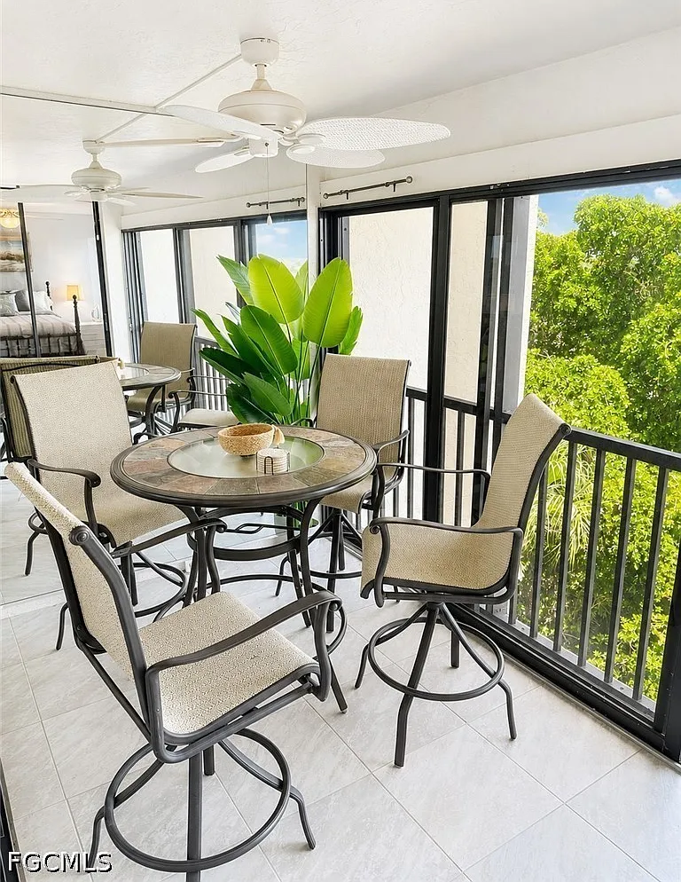 2 bed, 2.0 bath, 1143 sqft, $4,000 — Photo 3