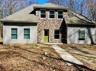 46750 Willow Rd, Belleville, MI 48111