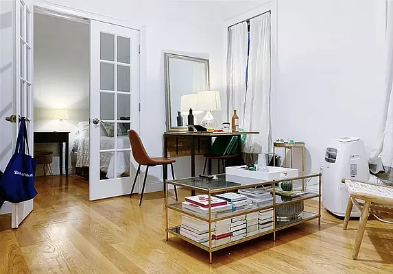 Rented by Compass | media 2