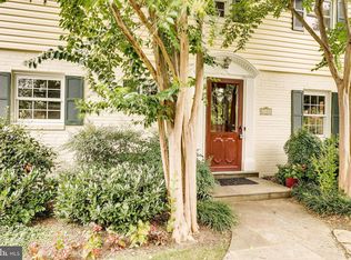 2404 Cameron Mills Rd, Alexandria, VA 22302