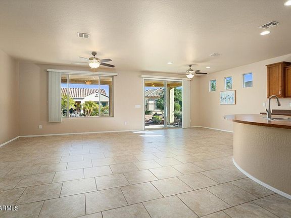 4th image of 26782 W ESCUDA Drive