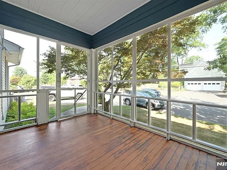 304 Midland Ave #1 — Photo 25
