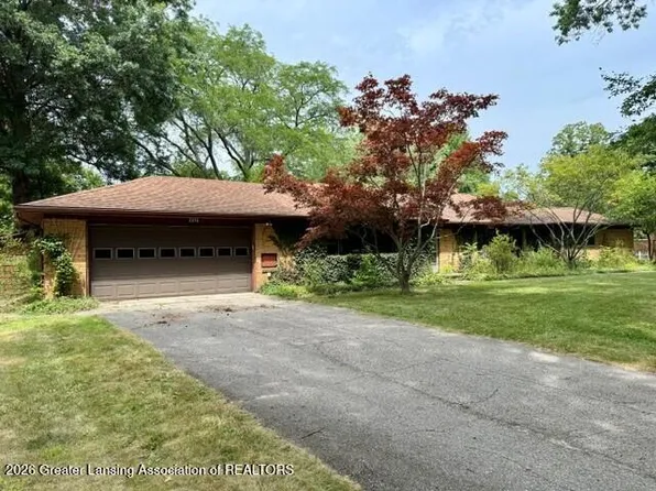2370 Huron Hill Dr, Okemos, MI 48864
