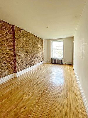 1st image of 329 W 88th St Floor 4
