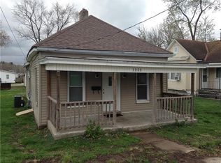 3909 New London Gravel Rd, Hannibal, MO 63401