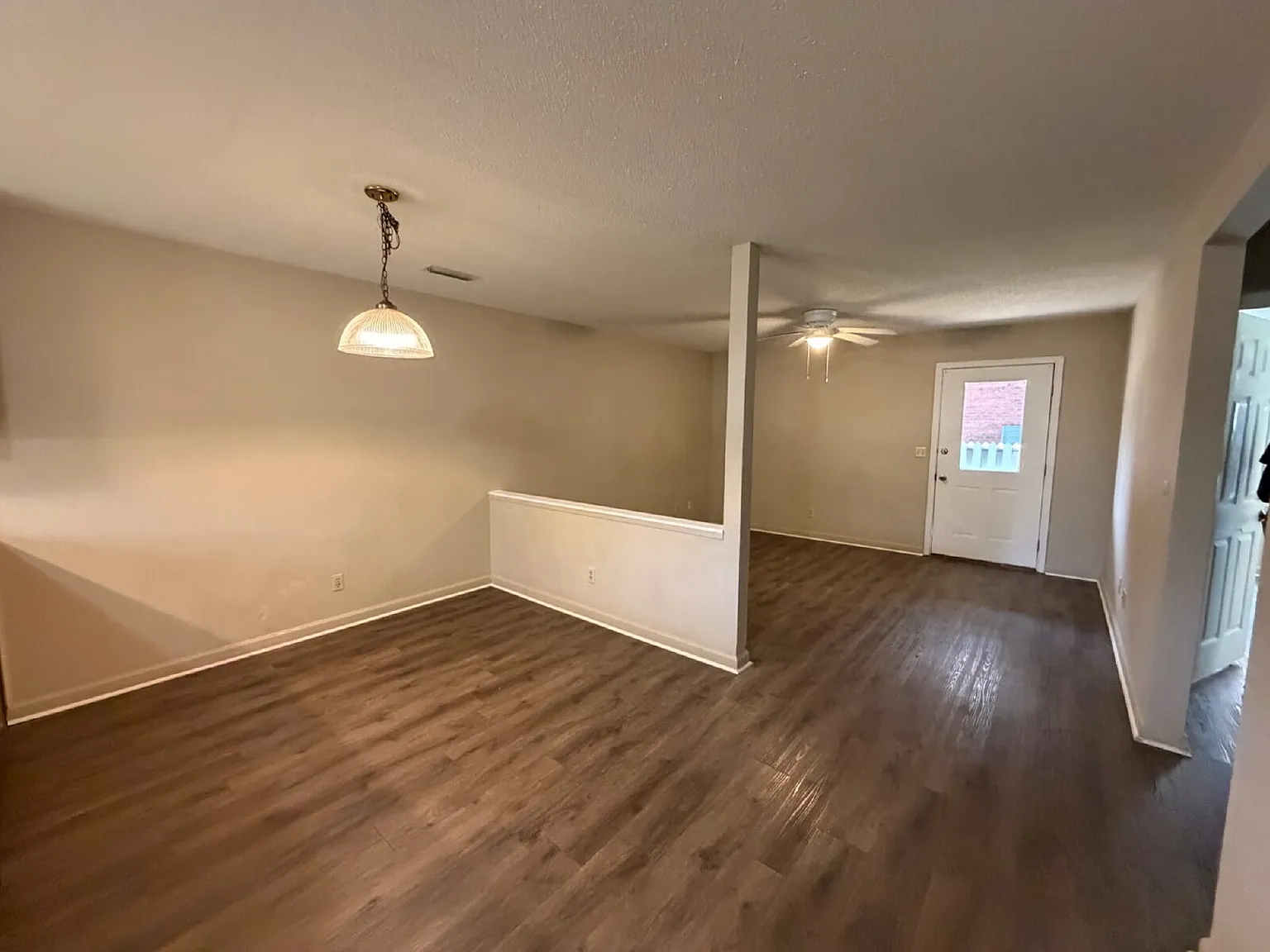 2 bed, 1.0 bath, $800 — Photo 4