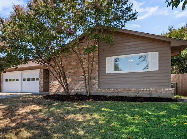 2700 Shady Grove Dr, Bedford, TX 76021