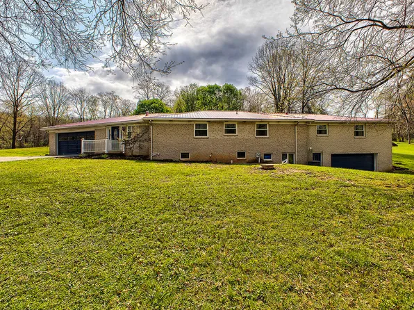 140 Keck Ln, Ruffs Dale, PA 15679