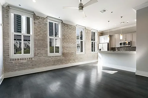 Floor plan 406
