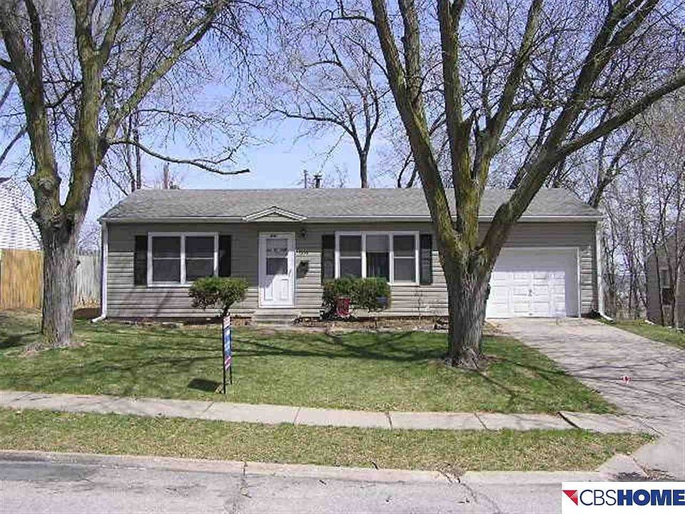 1st image of 7353 S 70th St