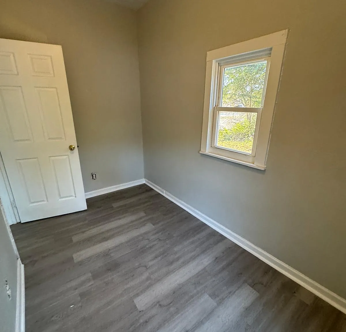 3 bed, 942 sqft, $1,450 — Photo 3