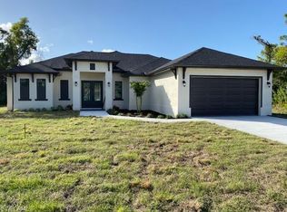 18222 Lee Rd, Fort Myers, FL 33967