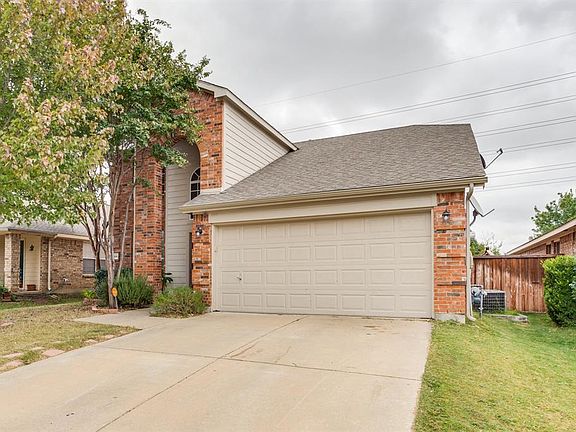2nd image of 11924 Gold Creek Dr E