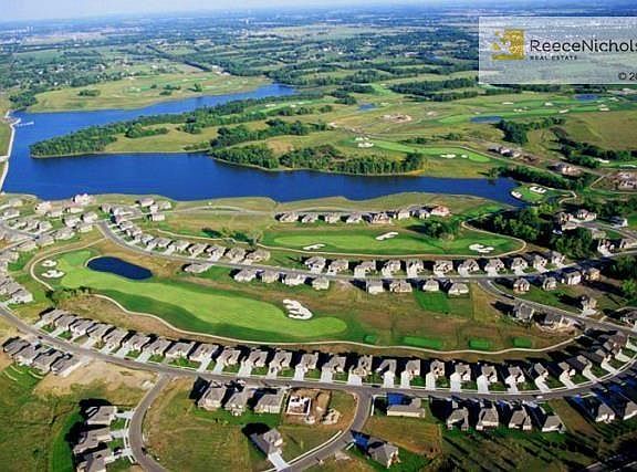 Creekmoor Offers: 108 Acre Lake ; Golf ; Hiking & Biking Trails ; Swimming Pool walk-in zero entry; Tennis Courts