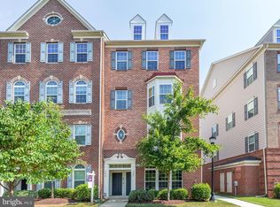 904 Hall Station Dr APT 200, Bowie, MD 20721