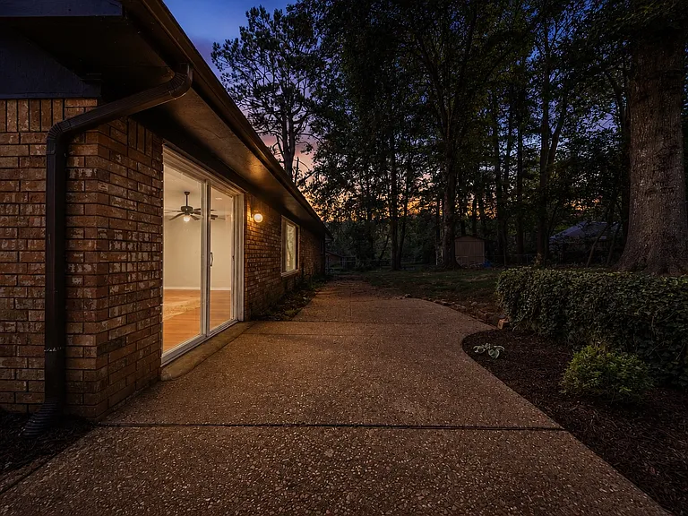 2243 N Hummingbird Ln — Photo 29