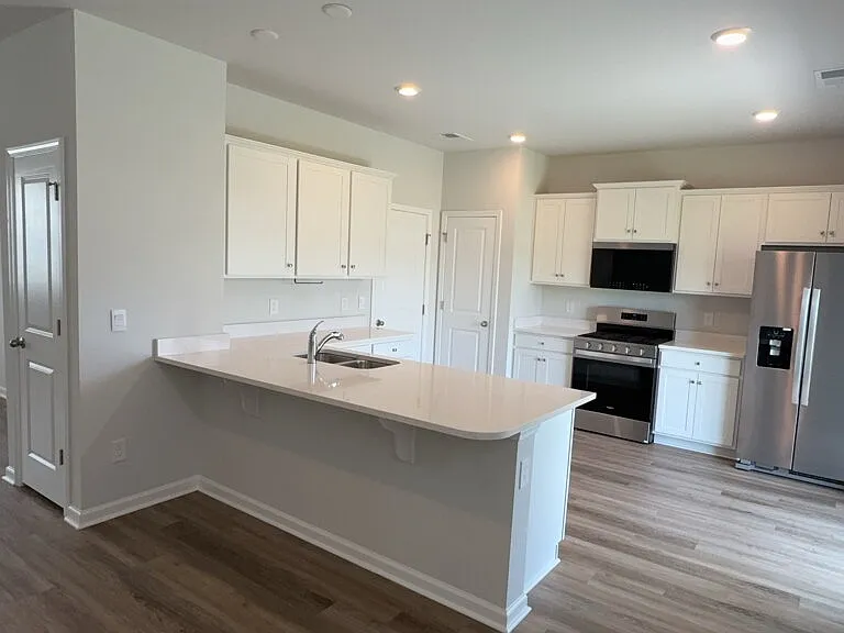 306 Salvia St — Photo 5