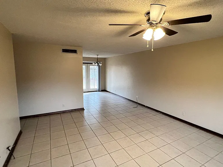 1208 N Nashville Pl — Photo 4
