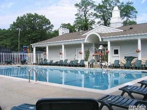 5th image of 23938 Oak Park Dr #A