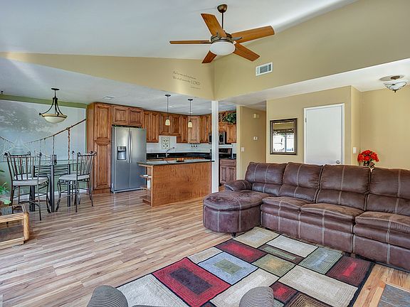 3rd image of 5401 Allan Ct