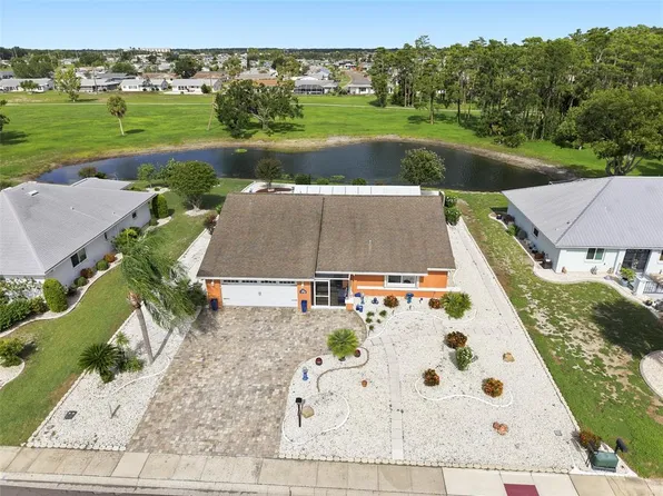 1002 El Rancho Dr, Sun City Center, FL 33573