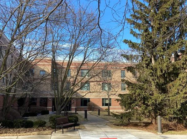 891 Central Ave APT 219, Highland Park, IL 60035