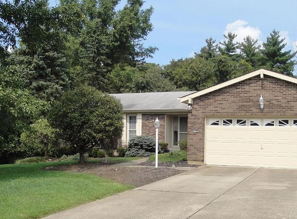 2nd image of 1386 Amesbury Dr