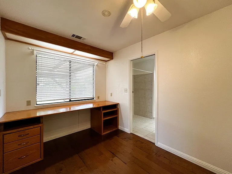 10 Linnell Ave — Photo 28