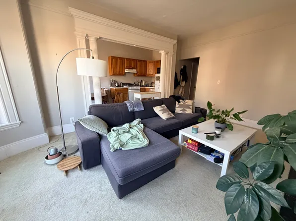 29 Longwood Ave APT 3, Brookline, MA 02446