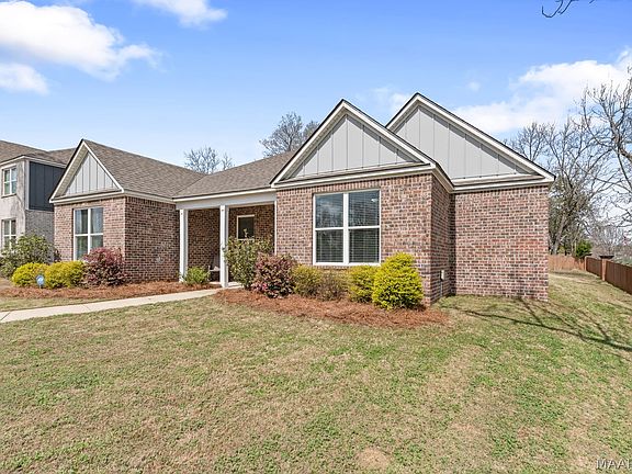 3rd image of 1600 Rosemary Park