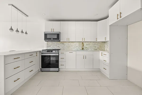 Rented by Corcoran | media 2