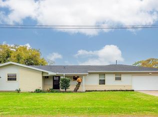 4961 Beaumont Ave, Groves, TX 77619