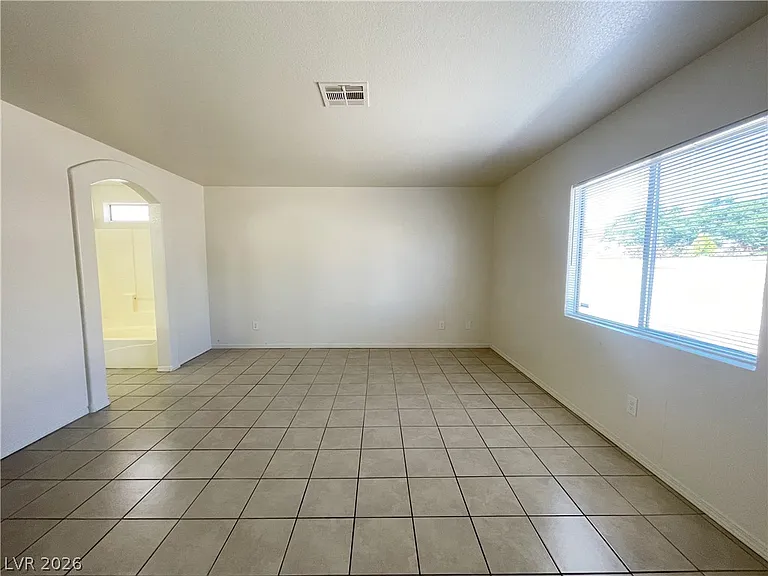 1018 Cliffbrook Hedge Ave — Photo 18