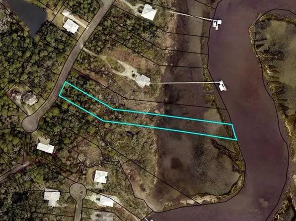 213 Overlook Ln, Saint Marys, GA 31558