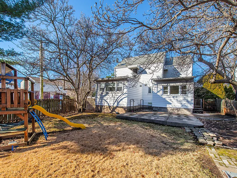 93 Elycroft Pkwy — Photo 21