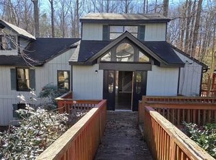 127 Mountainside Dr E, Dawsonville, GA 30534