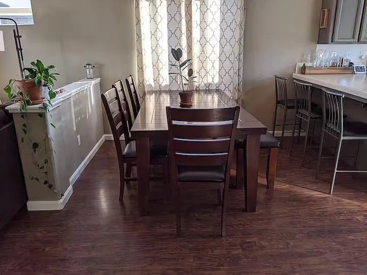 3 bed, 1298 sqft, $2,300 — Photo 3
