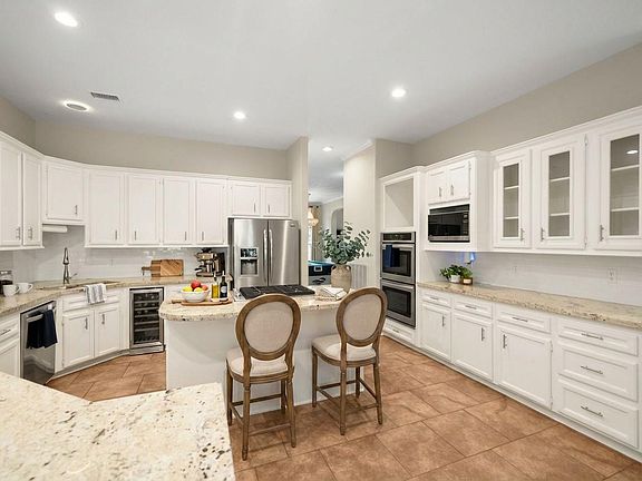 4th image of 2400 Hollowbrook Ln