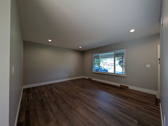 3rd image of 168 McCatty St