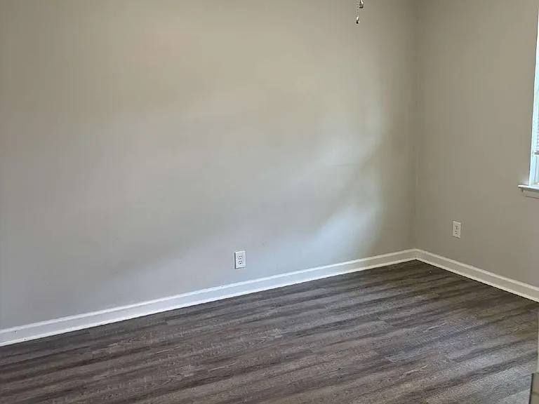 208 Woodcreek Dr #B-8 — Photo 15
