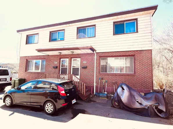 84 Williams Lake Rd #A-b, Halifax, NS B3P 1T3
