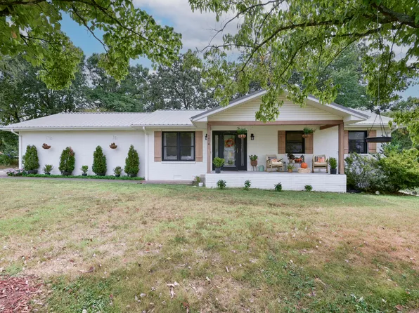 1014 Forest Circle Drive, Cassville, MO 65625