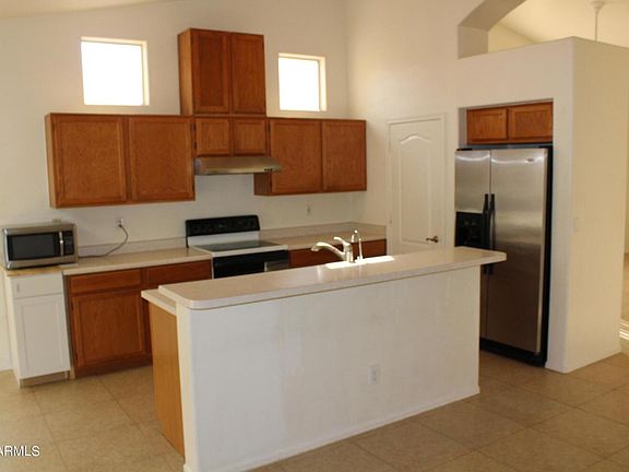 3rd image of 4326 E San Remo Ave