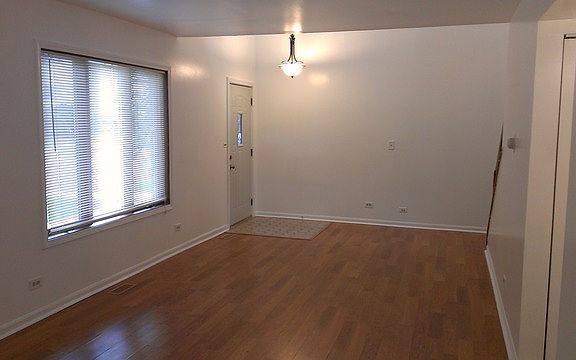 2nd image of 132 Marengo Ave #132