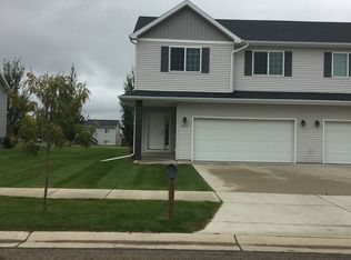 3613 15th St S, Moorhead, MN 56560