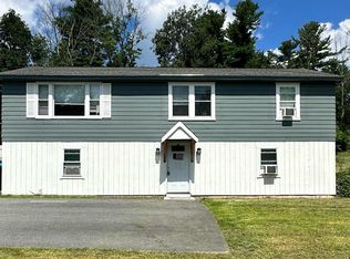 8 Haverhill Rd, Windham, NH 03087